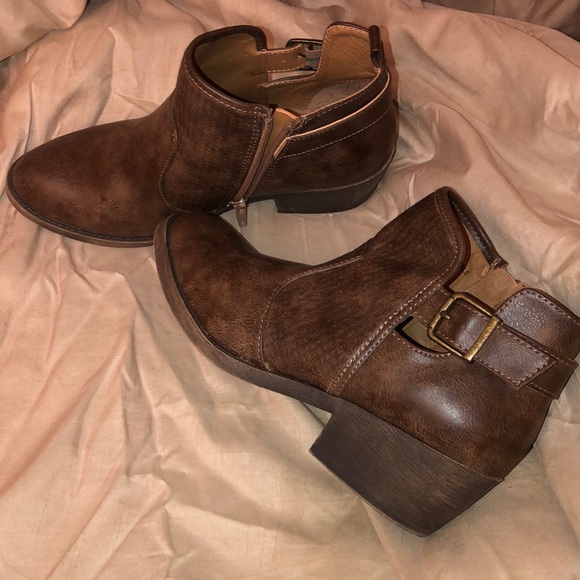 Leather Bootie - Picture 2 of 8